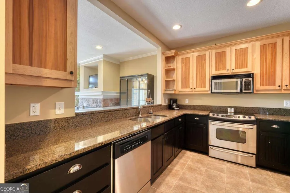 1401 Lakeside RD Hiawassee, GA 30546