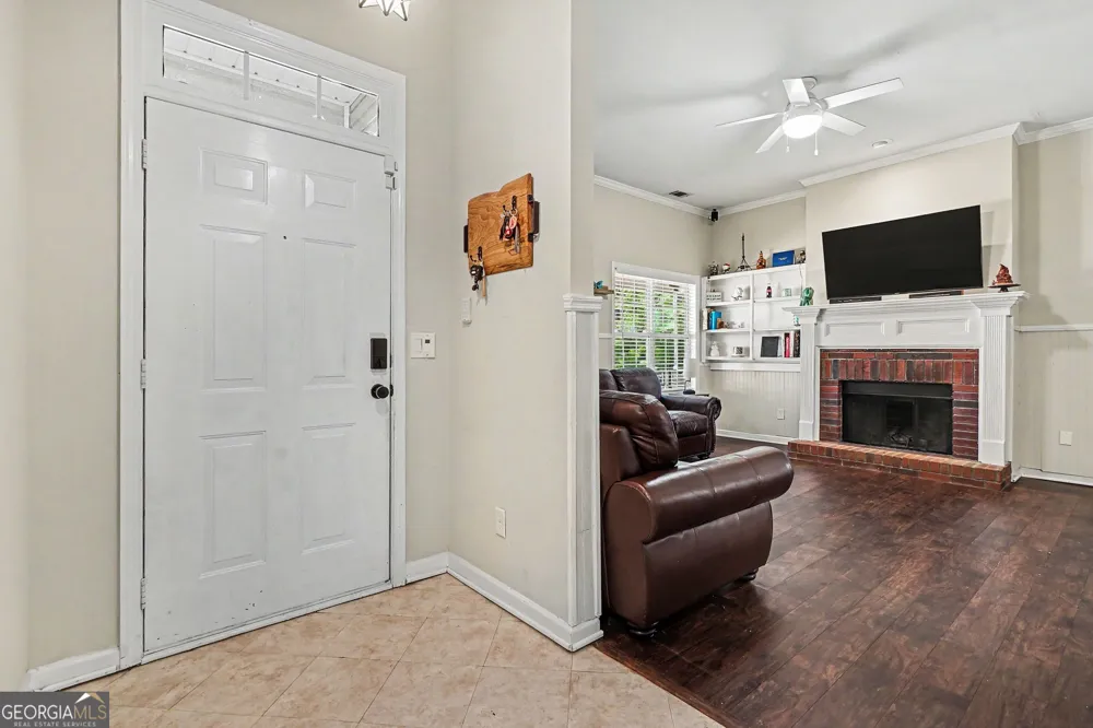 1857 High Green DR Statham, GA 30666