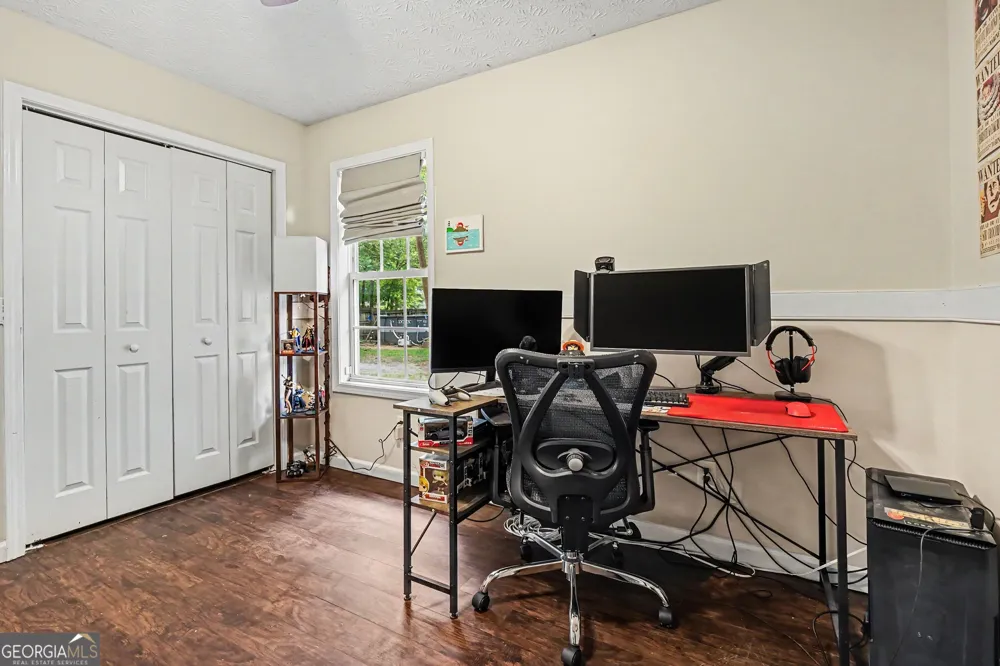 1857 High Green DR Statham, GA 30666