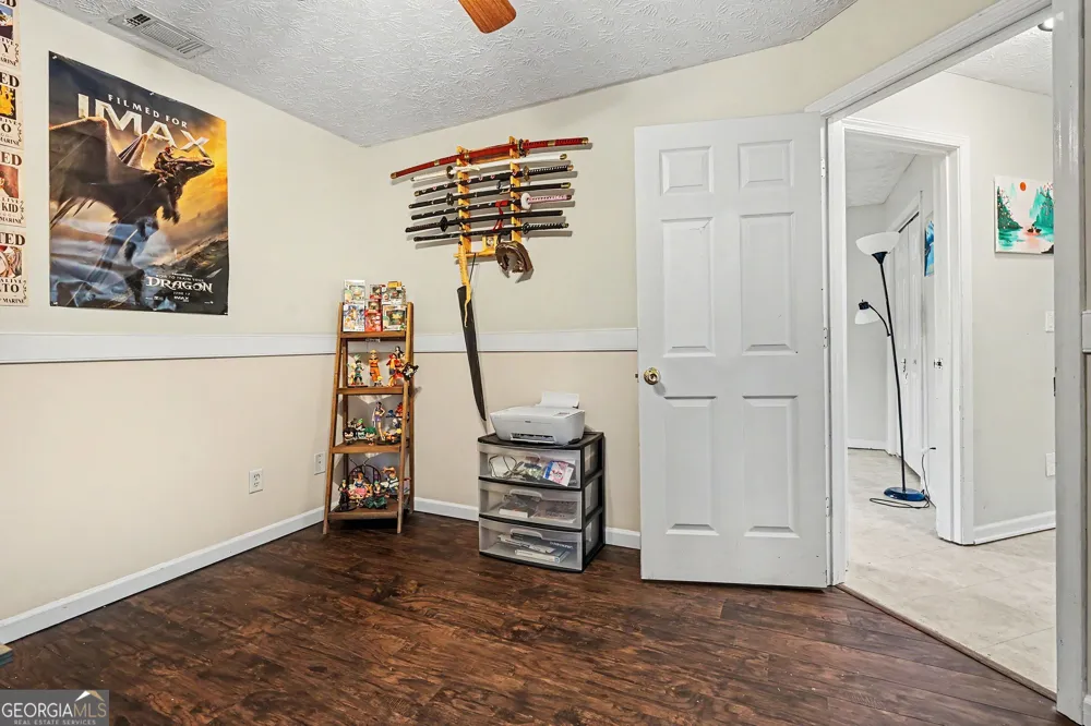 1857 High Green DR Statham, GA 30666
