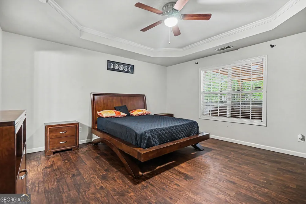 1857 High Green DR Statham, GA 30666