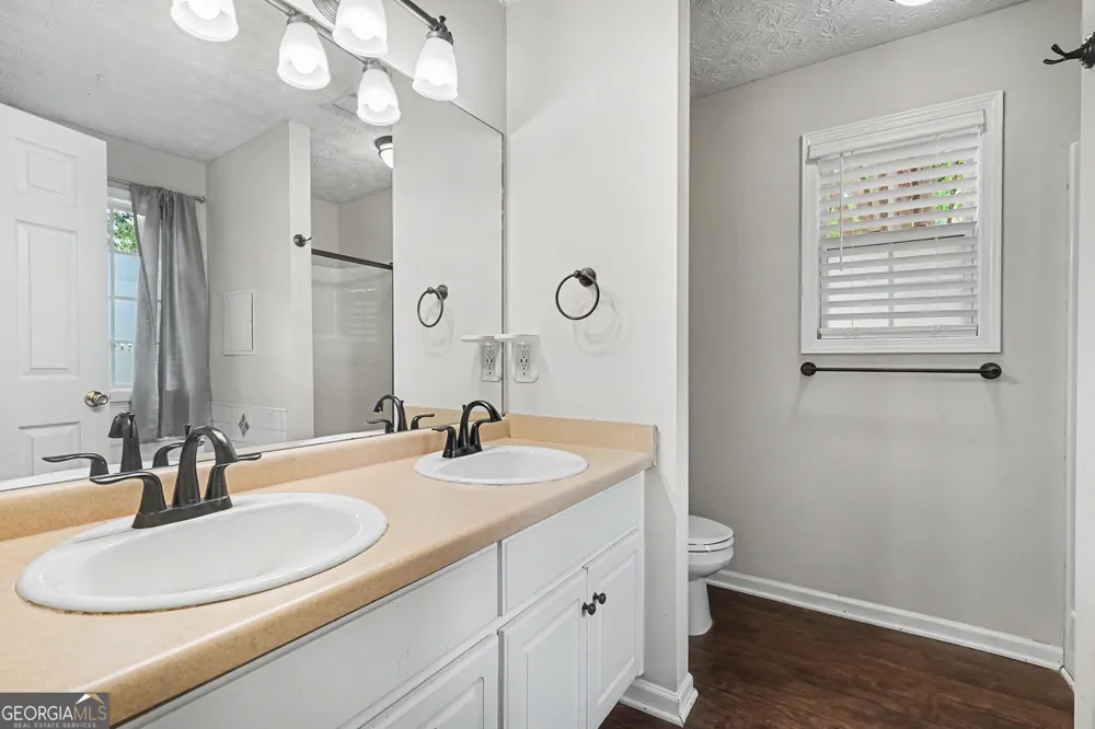 1857 High Green DR Statham, GA 30666