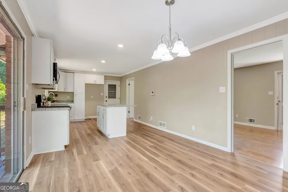 335 Kelly DR Fayetteville, GA 30214