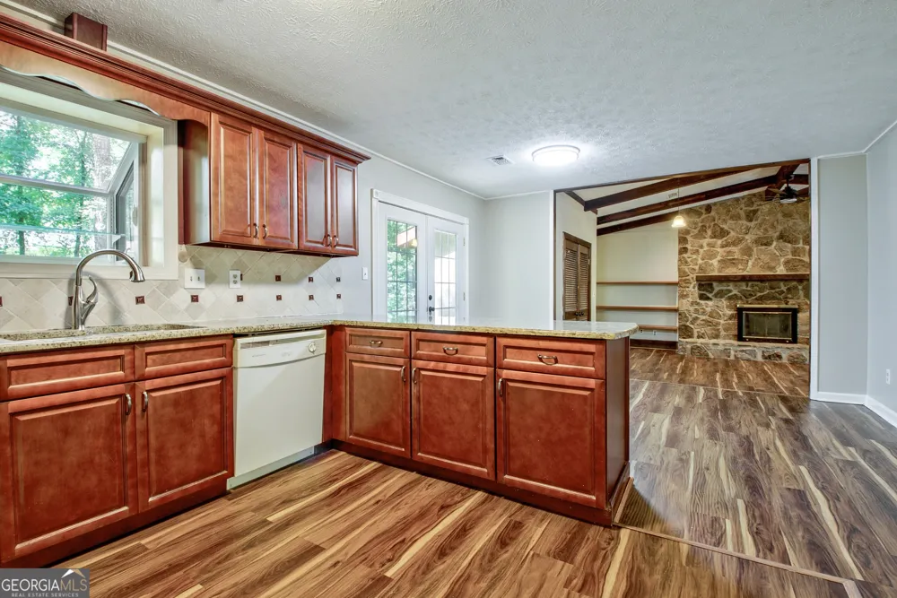 11 Logwood LN Newnan, GA 30265