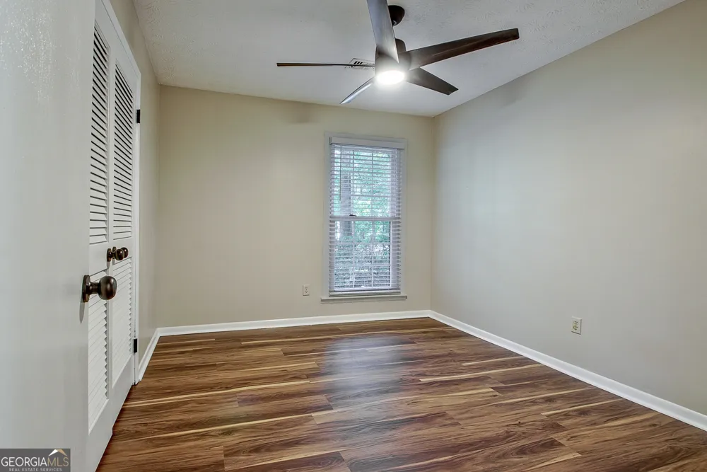 11 Logwood LN Newnan, GA 30265