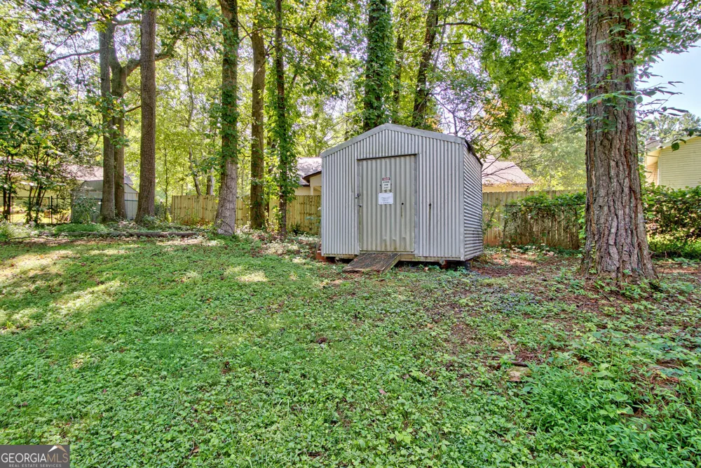 11 Logwood LN Newnan, GA 30265