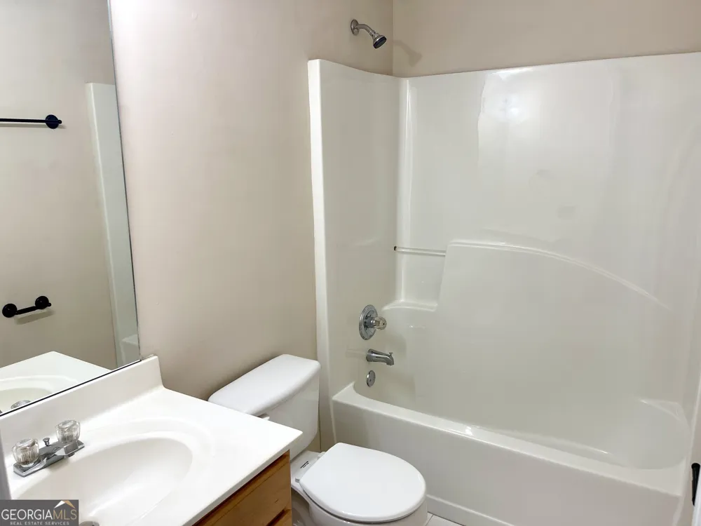 960 Millrace WAY Sugar Hill, GA 30518