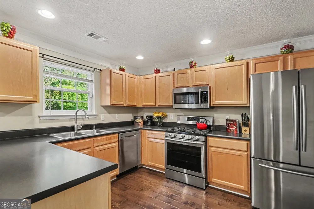 6738 Brookfield WAY Douglasville, GA 30134