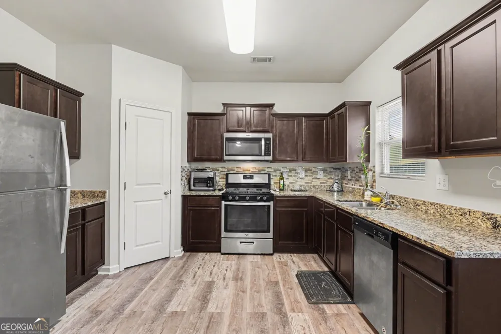 2344 Clapton CT Jonesboro, GA 30236