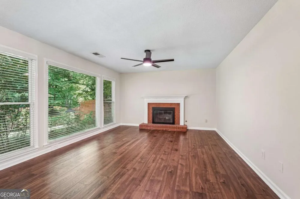 89 Creekside DR Dallas, GA 30157