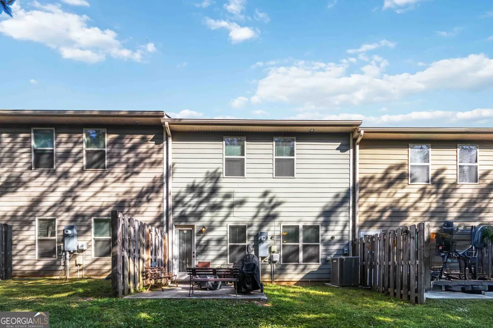 7839 Rock Rose LN Fairburn, GA 30213