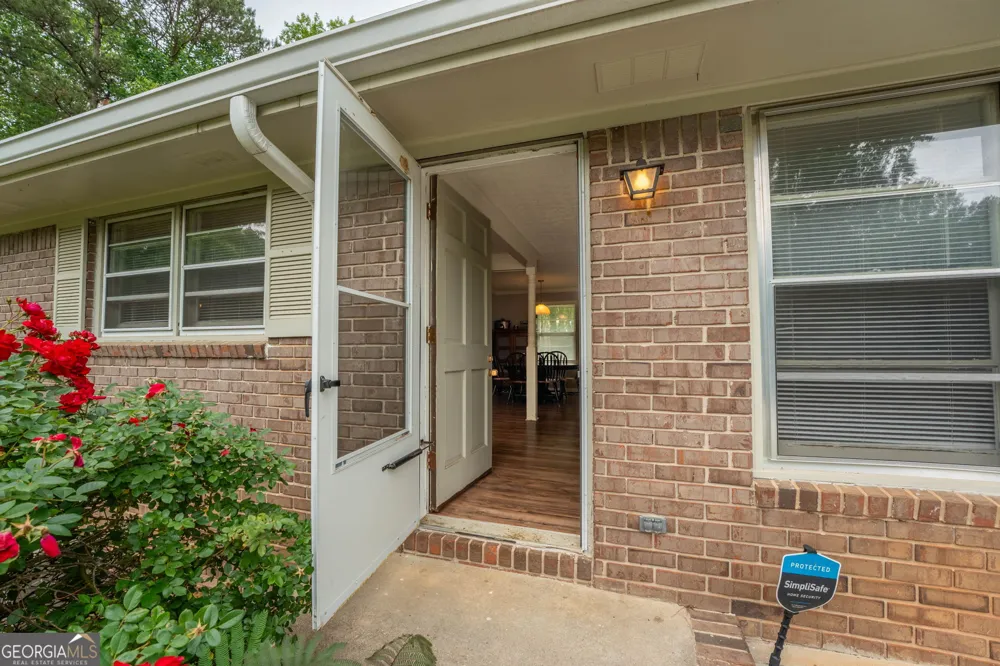 84 Lovell CIR Toccoa, GA 30577
