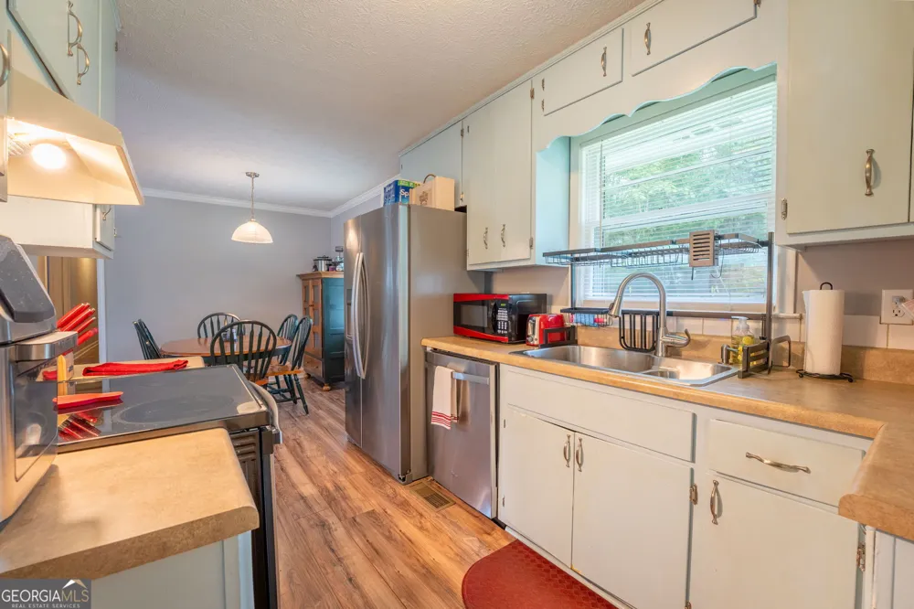 84 Lovell CIR Toccoa, GA 30577