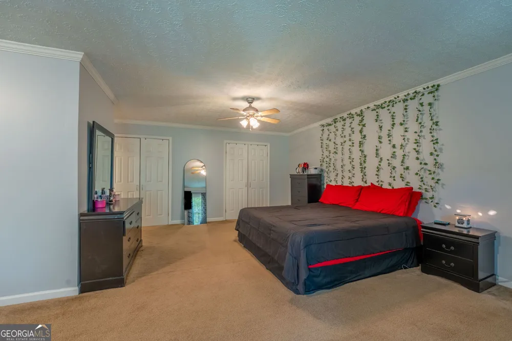 84 Lovell CIR Toccoa, GA 30577