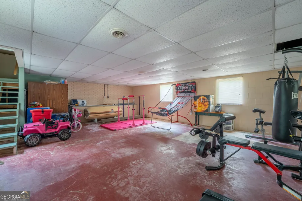 84 Lovell CIR Toccoa, GA 30577