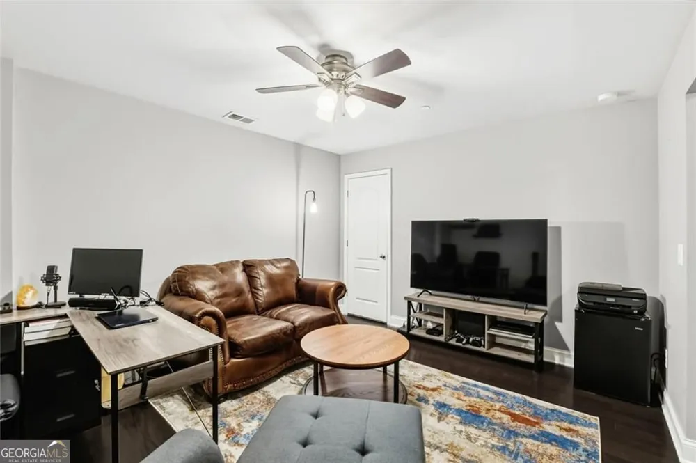 209 Aventine LN Smyrna, GA 30082
