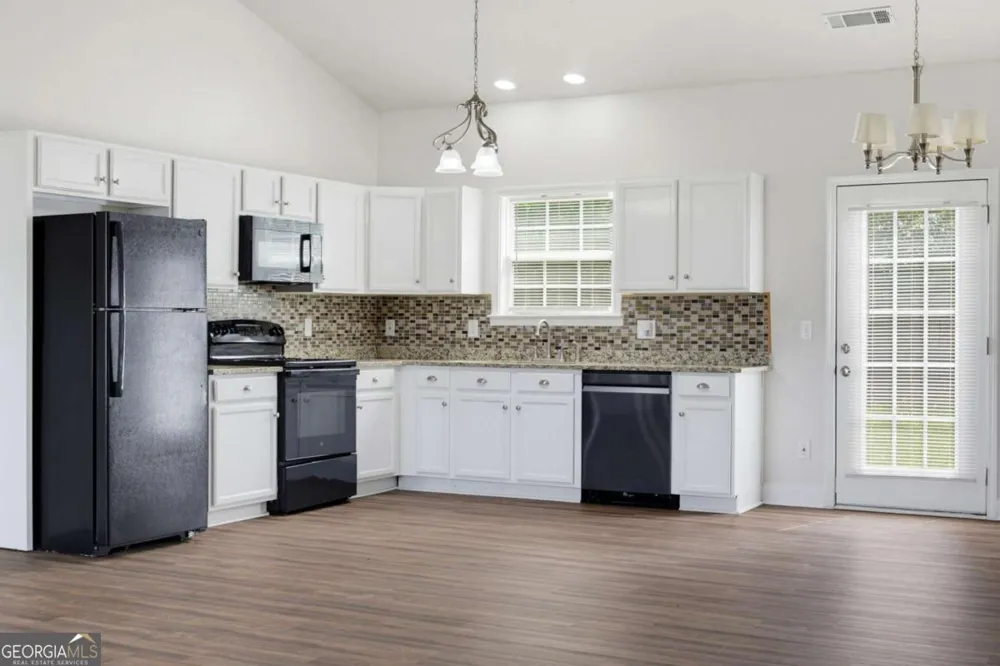 74 Millstream DR Dallas, GA 30157