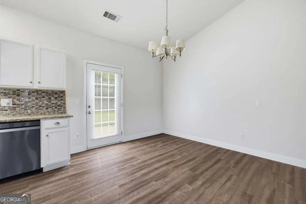 74 Millstream DR Dallas, GA 30157