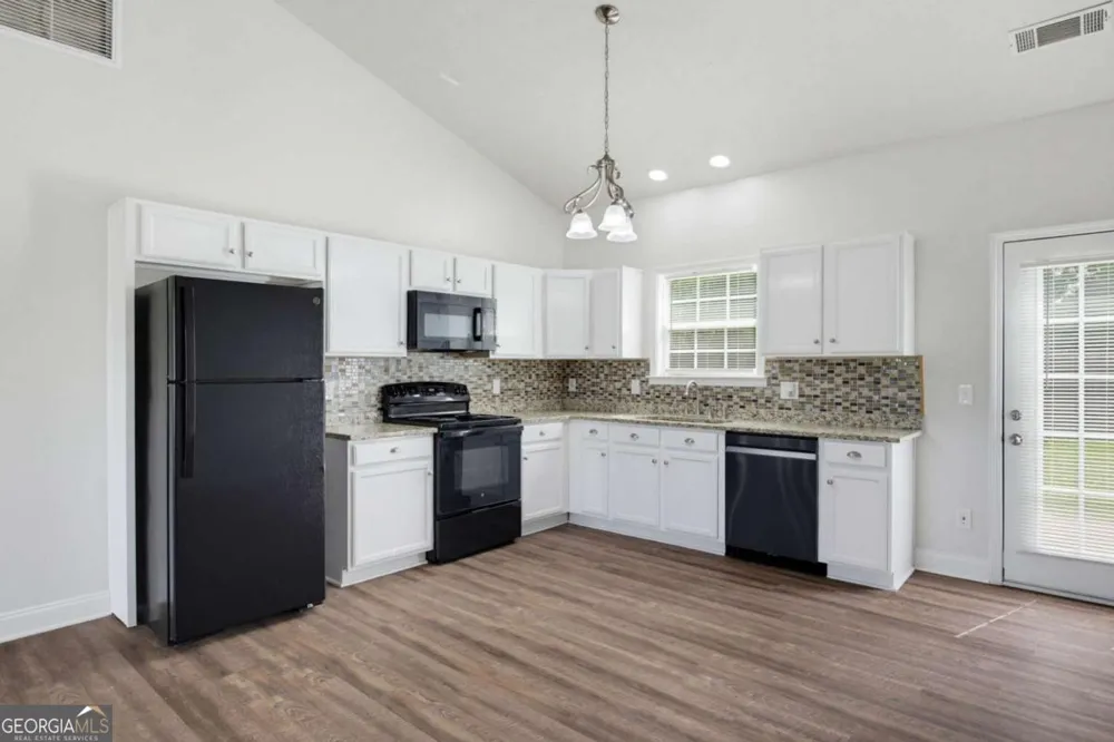 74 Millstream DR Dallas, GA 30157