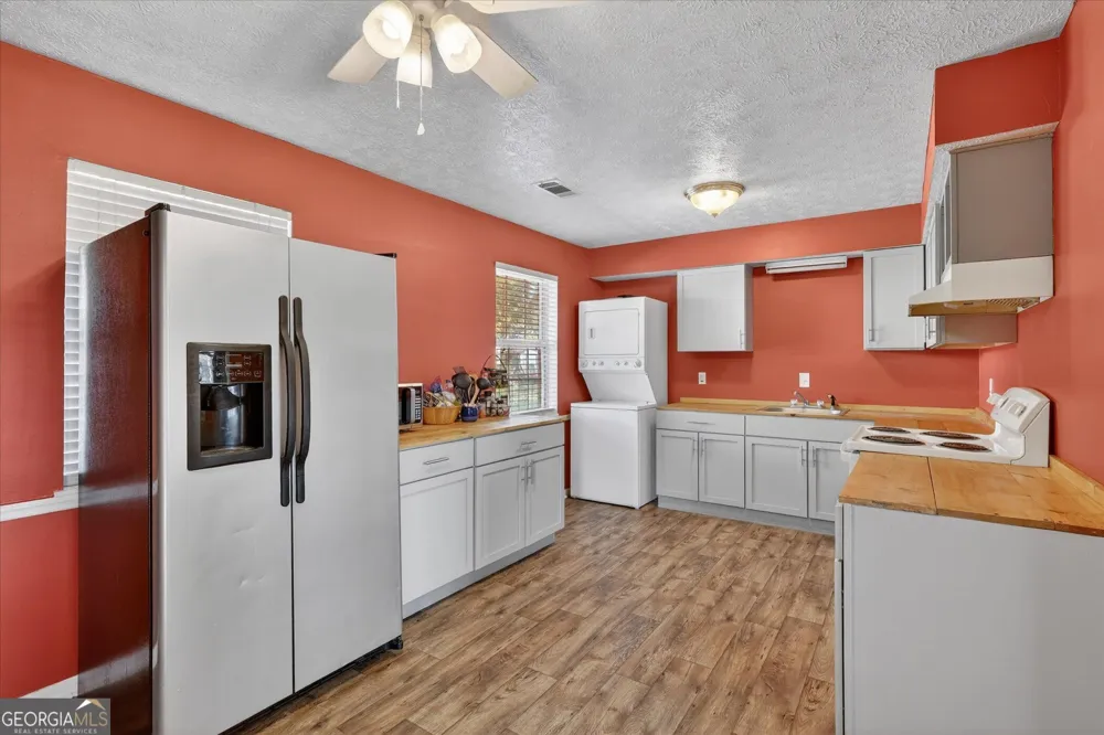 22 S Foss ST Statesboro, GA 30458