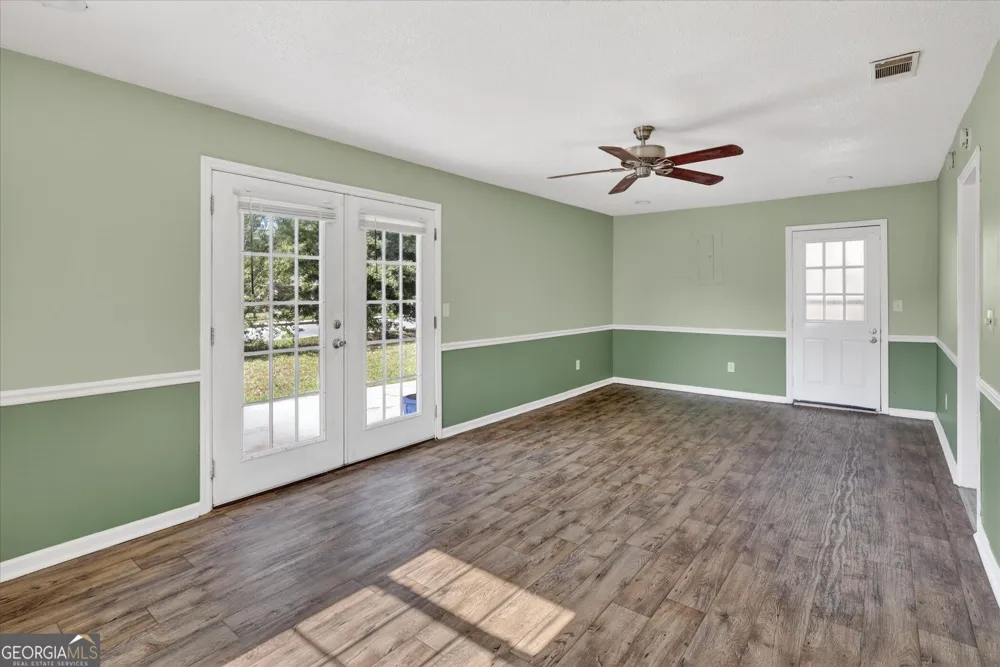 22 S Foss ST Statesboro, GA 30458