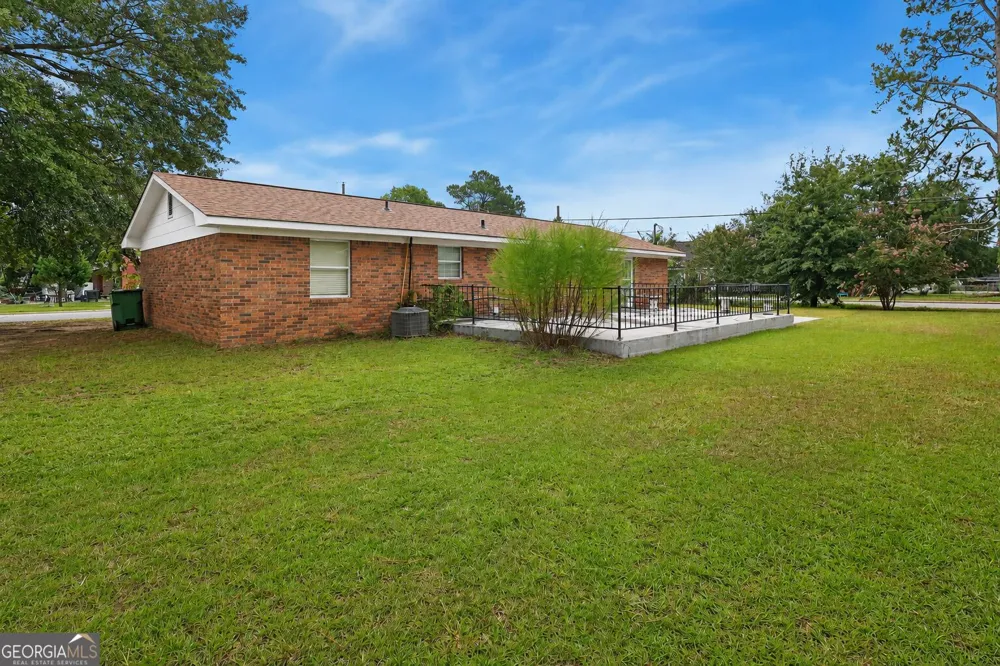 22 S Foss ST Statesboro, GA 30458
