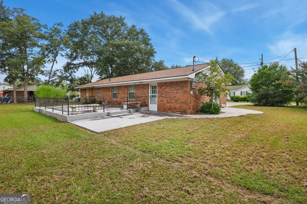 22 S Foss ST Statesboro, GA 30458