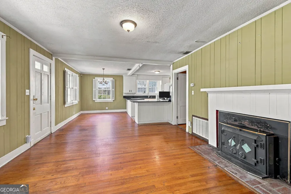 1222 Pine AVE Brunswick, GA 31520