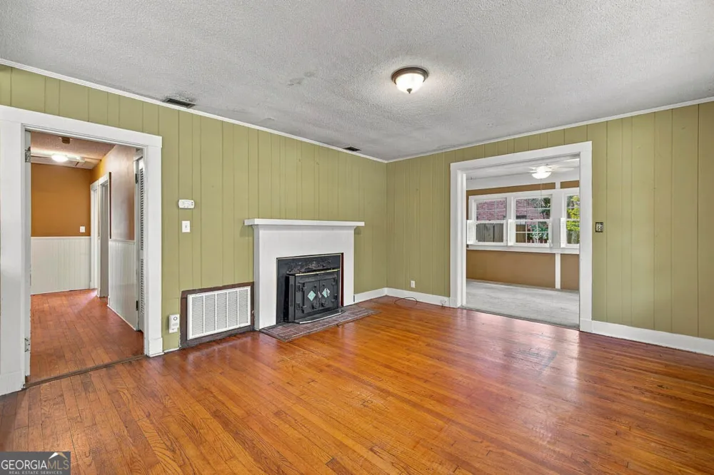 1222 Pine AVE Brunswick, GA 31520