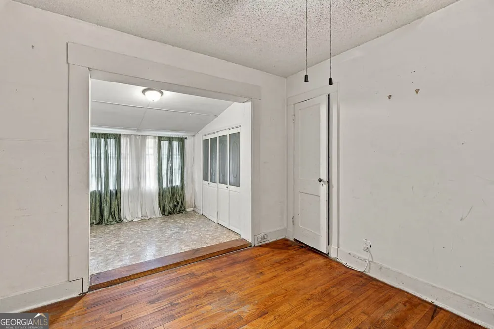 1222 Pine AVE Brunswick, GA 31520