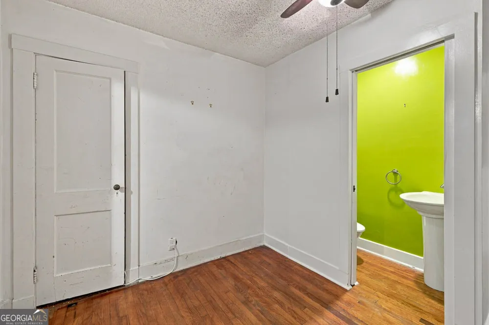 1222 Pine AVE Brunswick, GA 31520