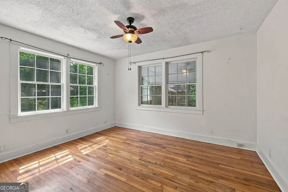 1222 Pine AVE Brunswick, GA 31520