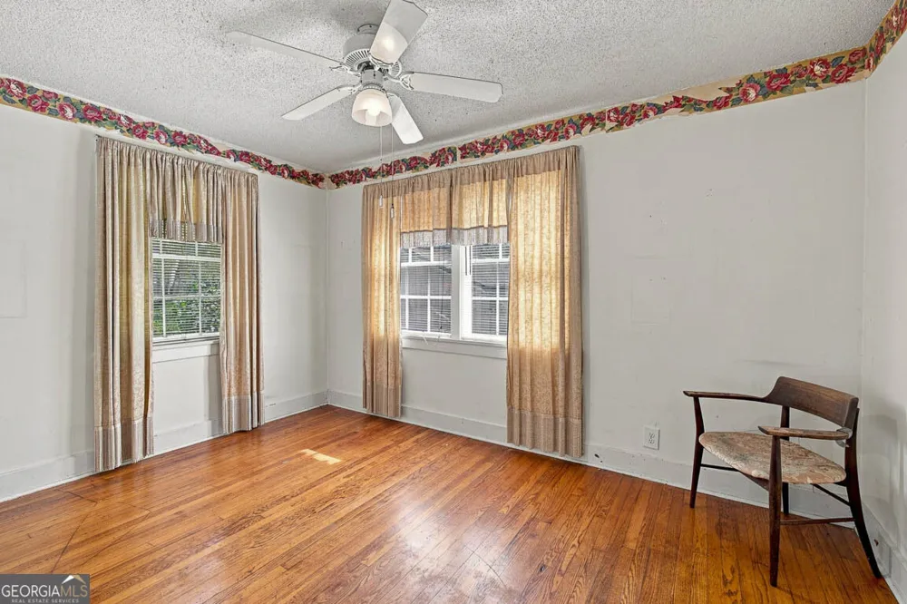 1222 Pine AVE Brunswick, GA 31520