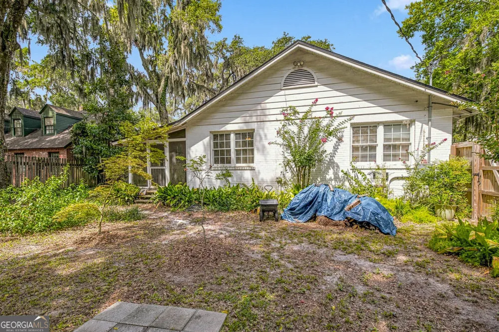 1222 Pine AVE Brunswick, GA 31520