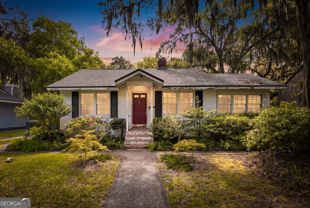 1222 Pine AVE Brunswick, GA 31520