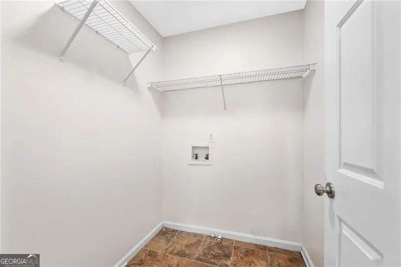 560 Kimball Crest CT Alpharetta, GA 30022