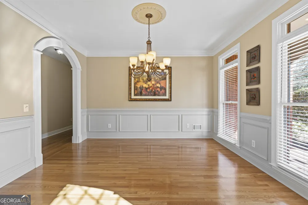 6034 Nature Path LN Sugar Hill, GA 30518