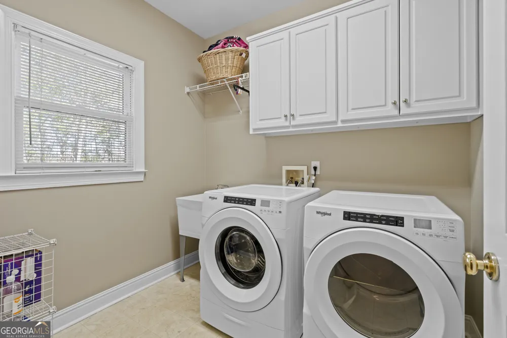 6034 Nature Path LN Sugar Hill, GA 30518