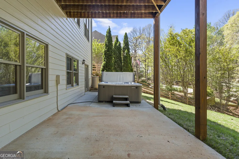 6034 Nature Path LN Sugar Hill, GA 30518