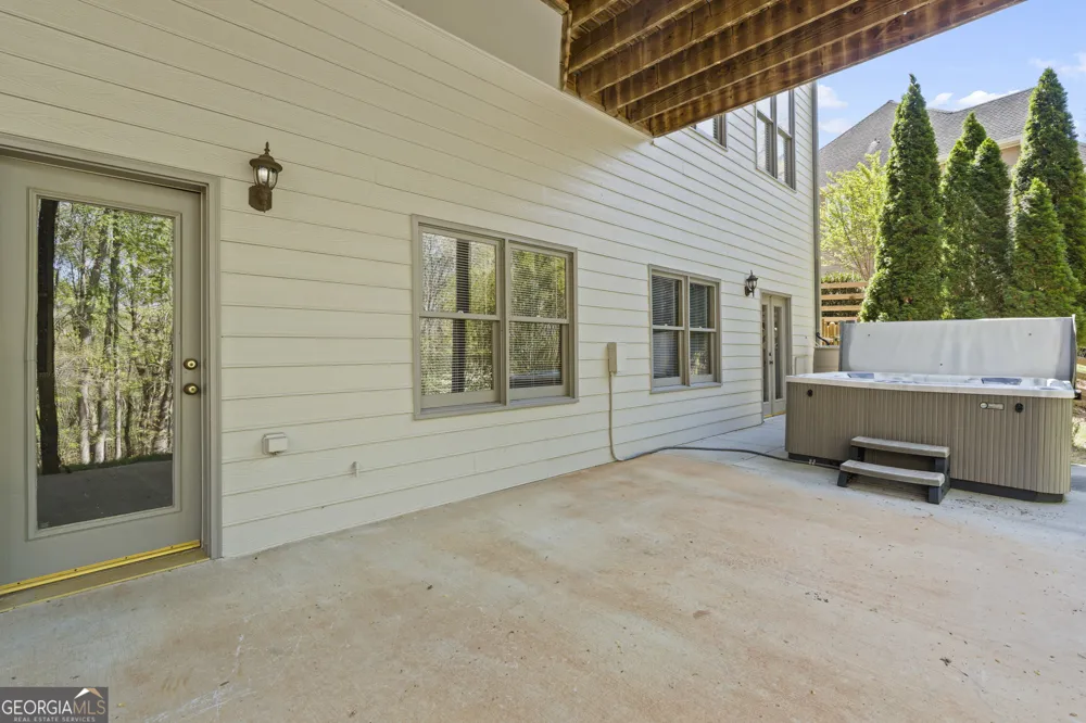 6034 Nature Path LN Sugar Hill, GA 30518