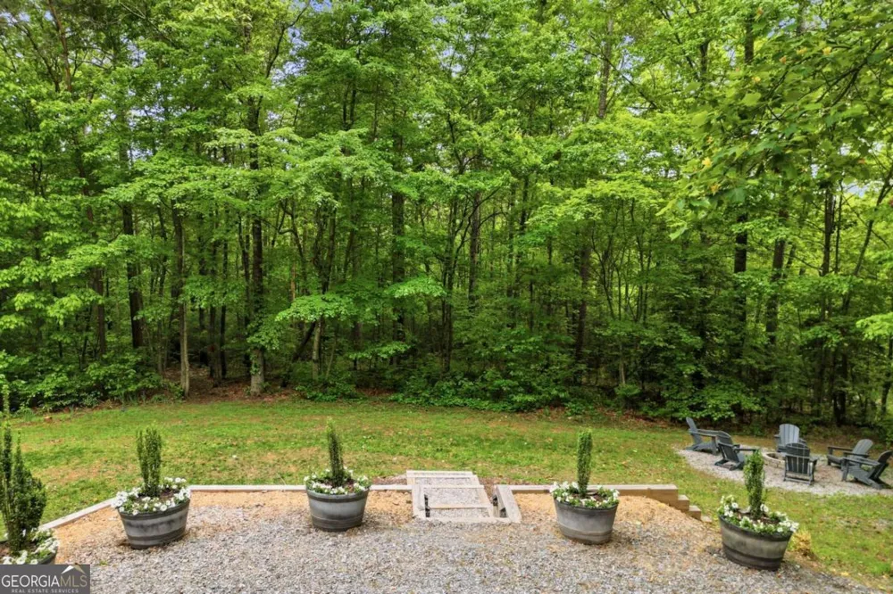 67 Ballard LN Ellijay, GA 30536