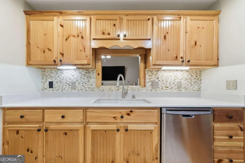 67 Ballard LN Ellijay, GA 30536