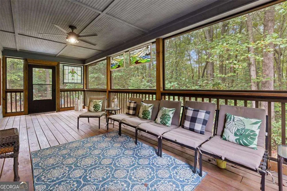 67 Ballard LN Ellijay, GA 30536