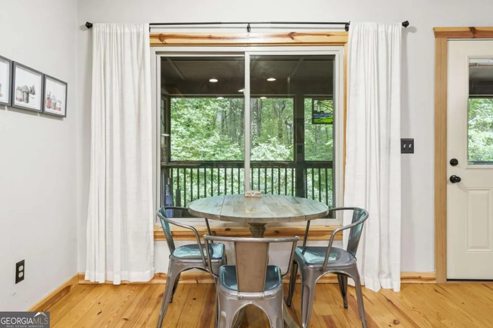 67 Ballard LN Ellijay, GA 30536
