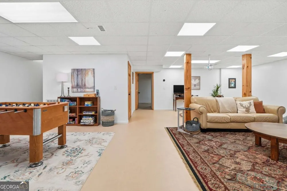 67 Ballard LN Ellijay, GA 30536