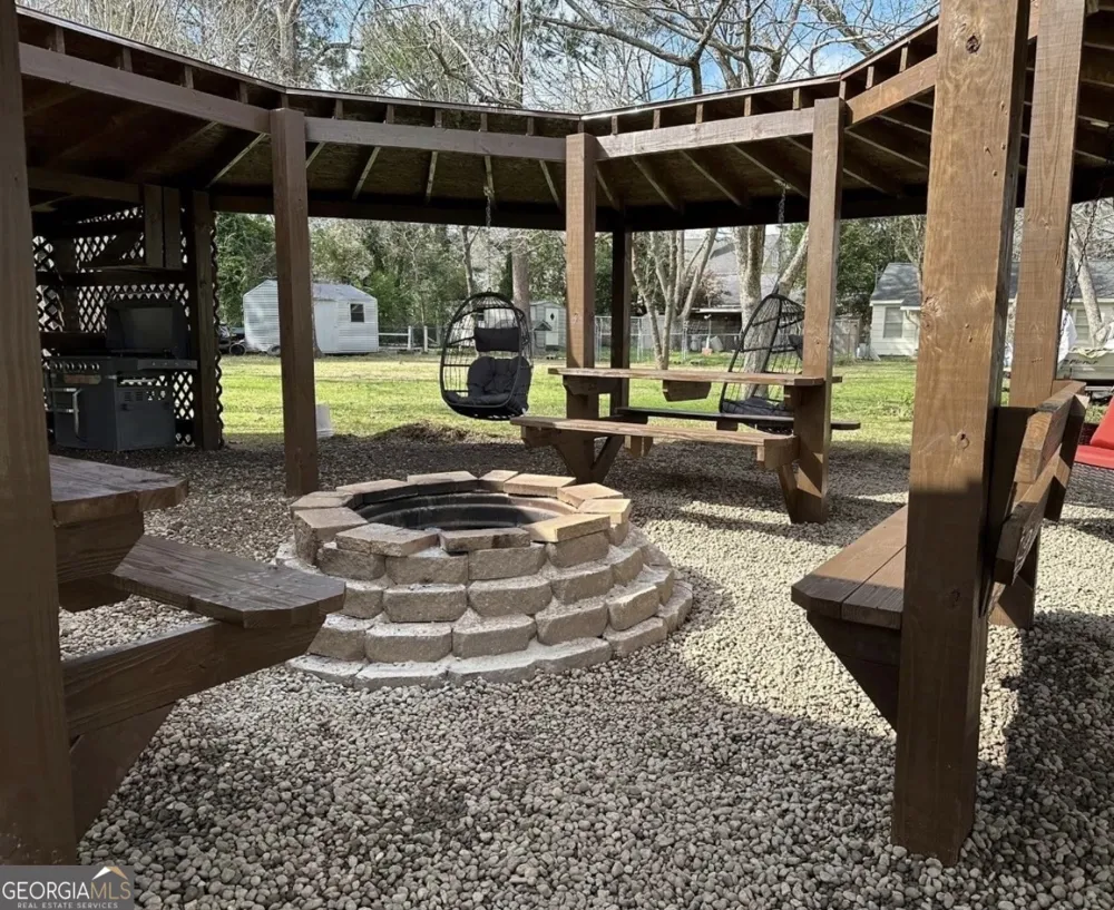 112 Geneva ST Dublin, GA 31021