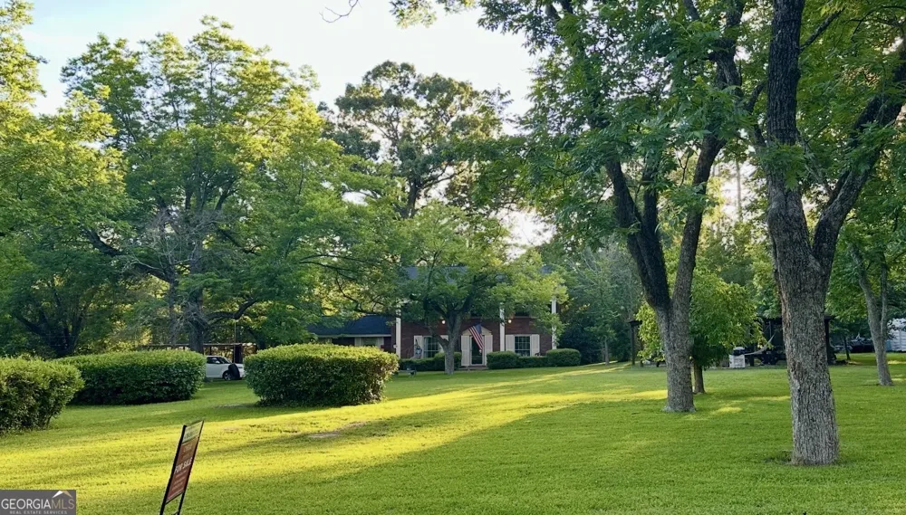 112 Geneva ST Dublin, GA 31021