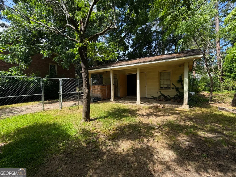 112 Geneva ST Dublin, GA 31021
