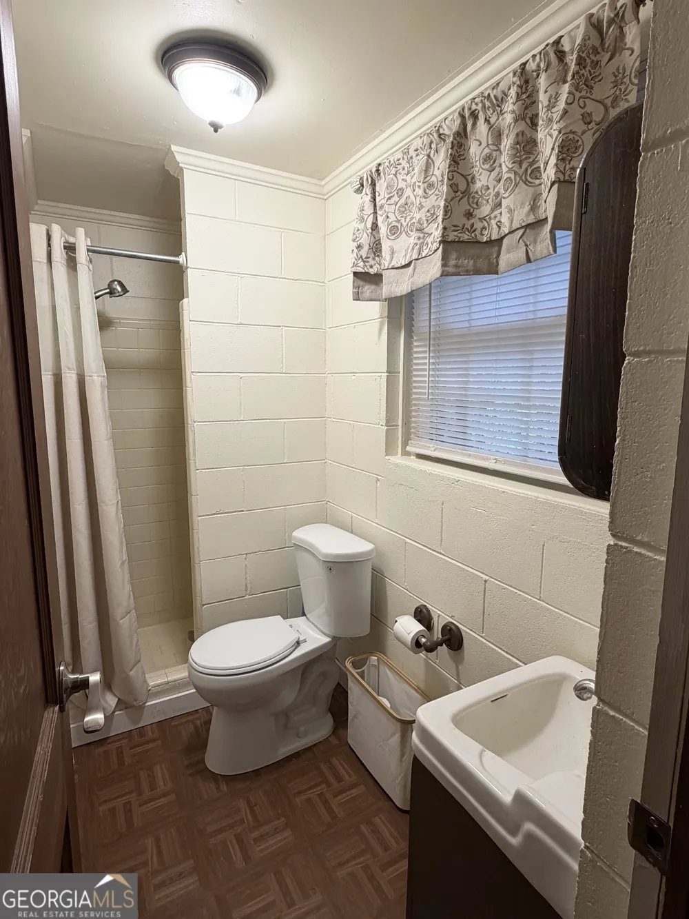112 Geneva ST Dublin, GA 31021