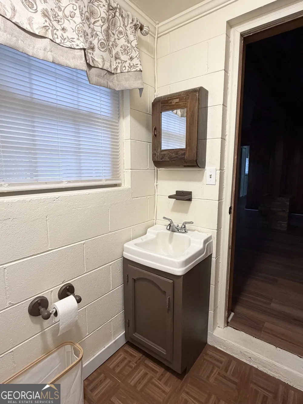 112 Geneva ST Dublin, GA 31021